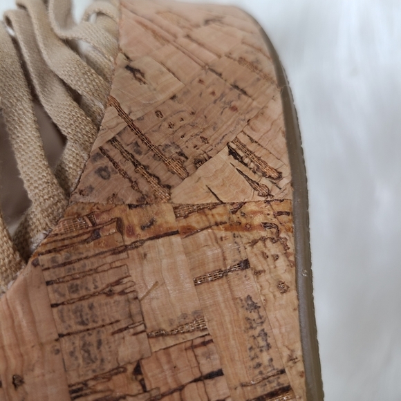 Soda Strappy Platform Wedge Shoes - Picture 15 of 16